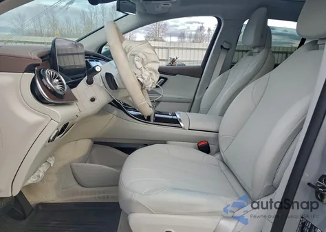 2025 Mercedes-Benz Eqe Suv 350 4Matic z USA, uszkodzony, nr VIN 4JGGM1CB8SA059781